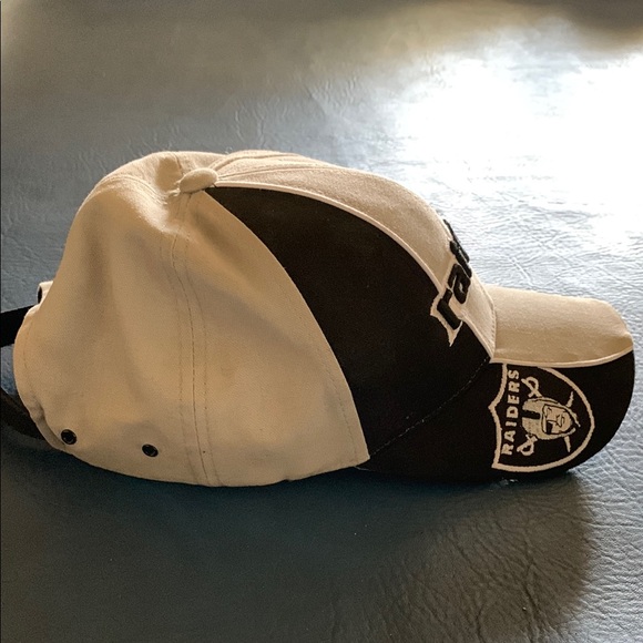 Reebok Beige Cap with Black Details - Picture 4 of 7